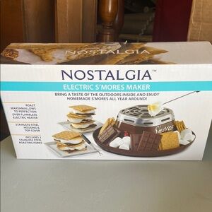 NIB Nostalgia Electric S'mores Maker